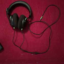 Black Headset