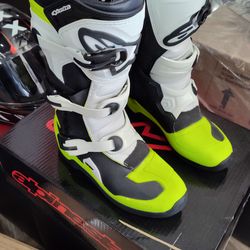 Motocross off-road dirt bike boots size 6 brand new alpinestars brand $180