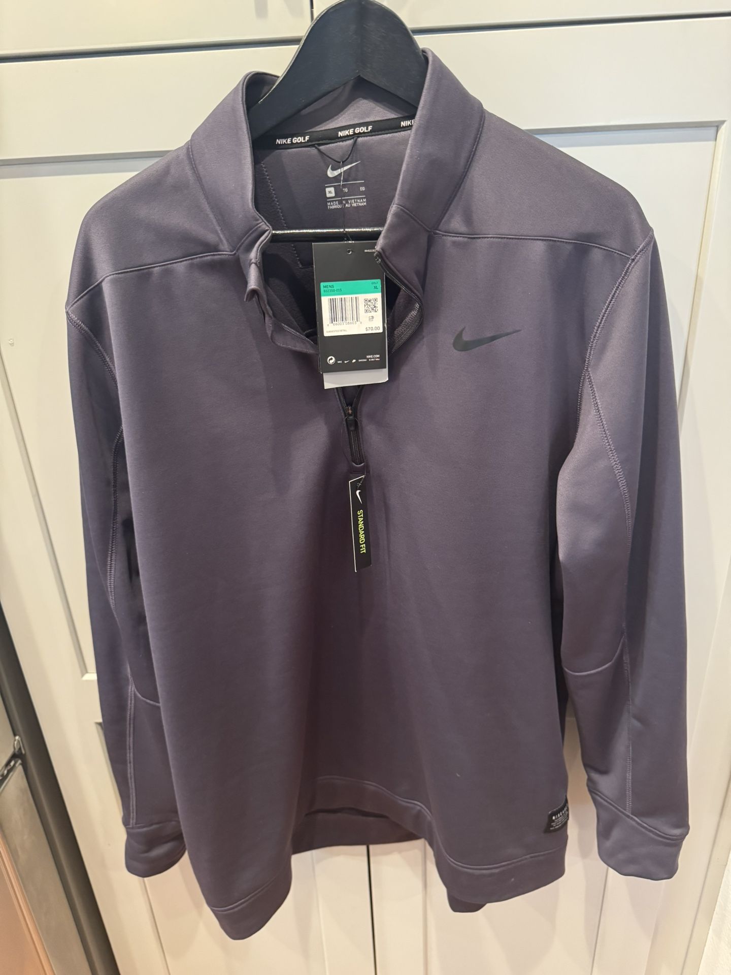 NWT Men’s Nike Golf Quarter Zip Zip Pullover XL Dark Grey