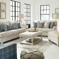 [SPECIAL] Traemore Linen Living Room Set

