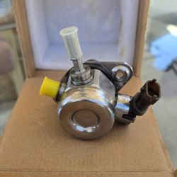 For Hyundai Sonata 15-19 Kia Optima Sorento 16-20 2.4L High Pressure Fuel Pump