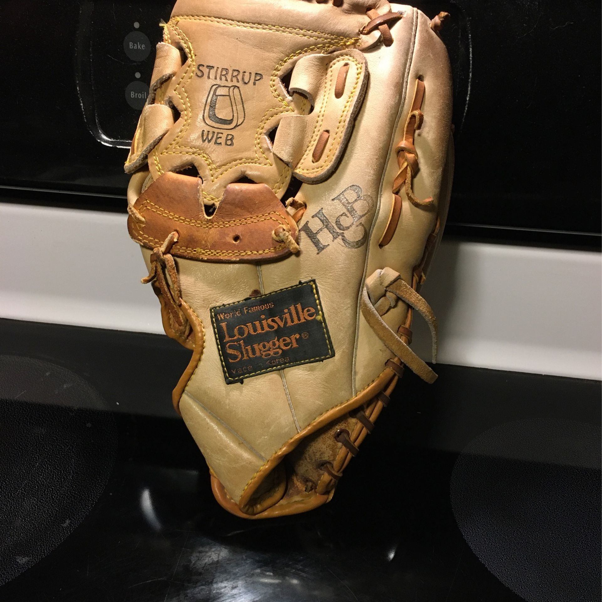 Louisville Slugger -The Softballer Glove