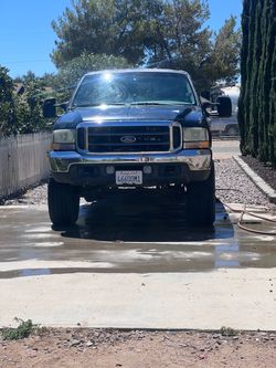 Ford F-250 Crew Cab Pickup Truck