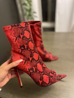 Fashionova Red Snake Boots
