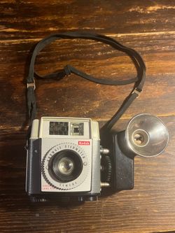 vintage Kodak Brownie Starmeter camera