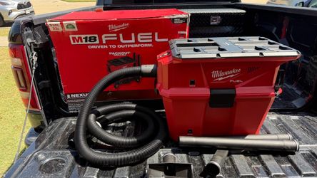 Milwaukee M18 Fuel Nexus 6 Gallon Wet/Dry Vacuum