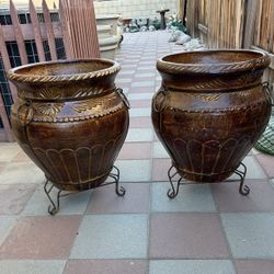 New Flower Pots Made Out Of Clay 