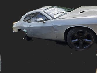 2011 Dodge Challenger Parts