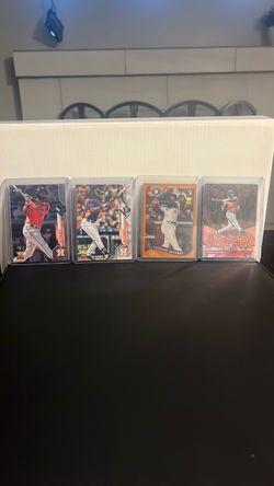 Yordan Alvarez Baseball Card Lot of 4