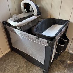 Ingenuity Pack N Play With Bassinet And Changing Table 