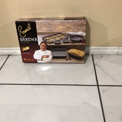 Bakeware With nonstick