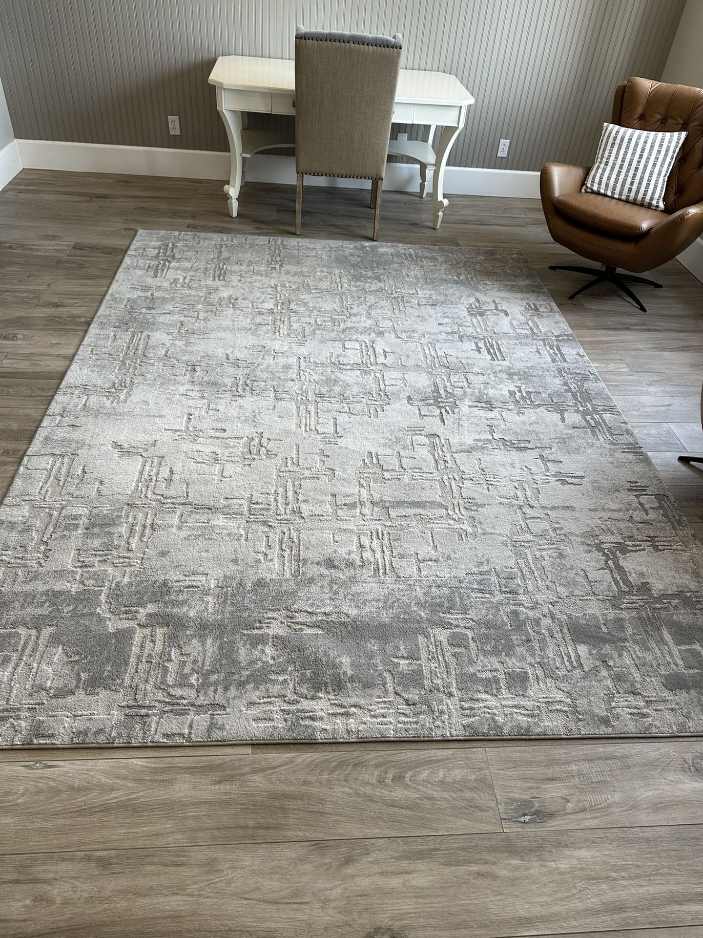 Multiple Large Area Rugs And Floor Runners For Sale!