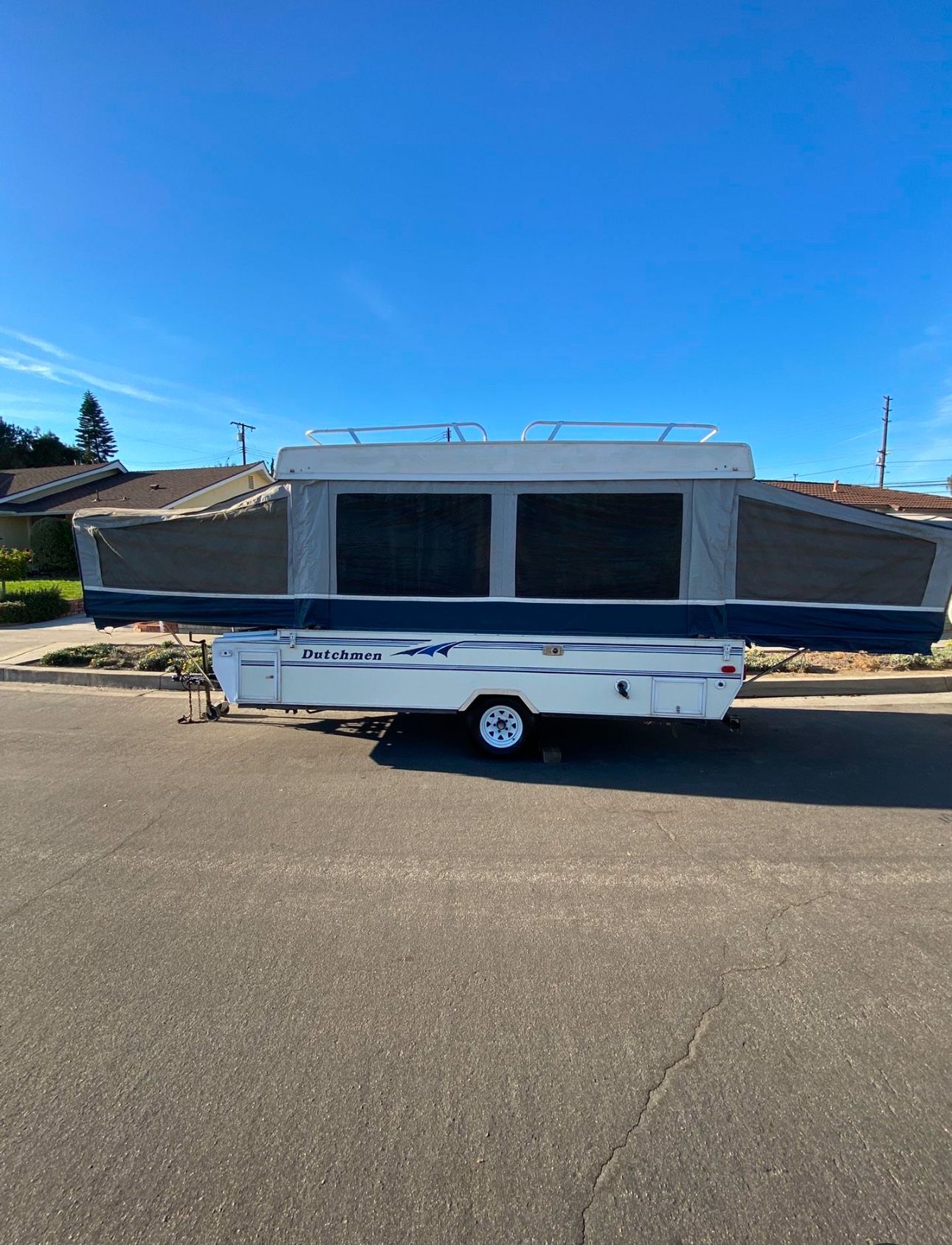 Pop up camper
