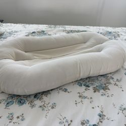 Snuggle Me Infant Lounger 