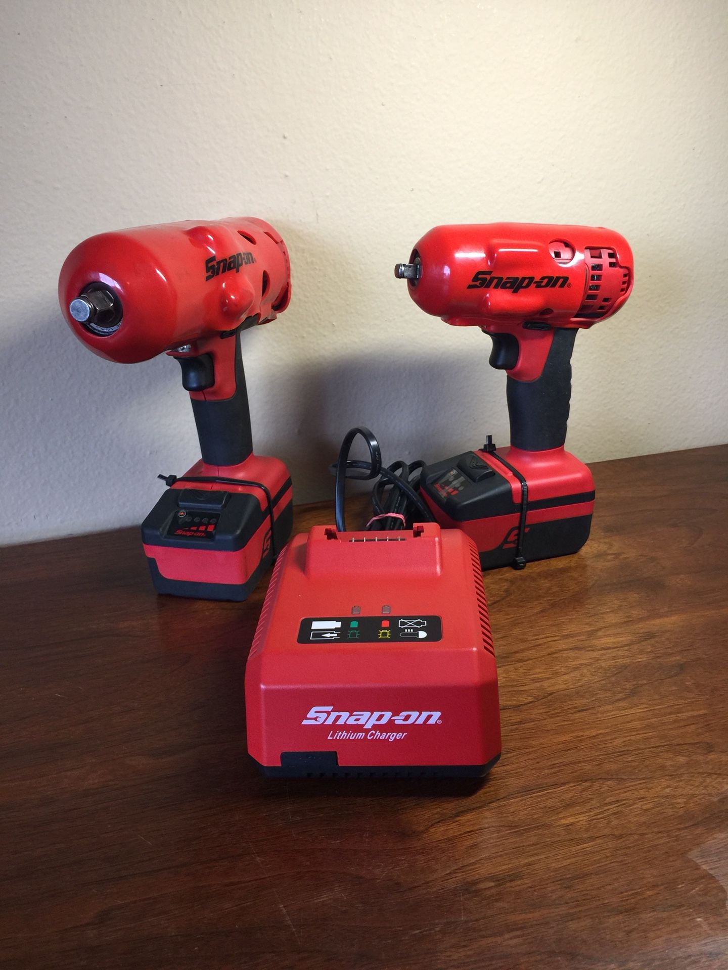 Snap on CT8850 1/2” 18v & CT8810A 3/8” impact wrench (Like new)