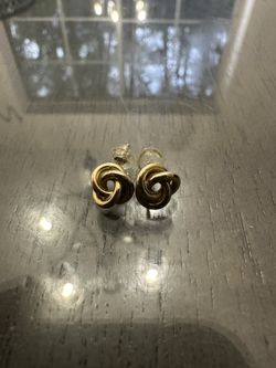 Solid 14k Yellow Gold Women’s Knot Earrings Pair Beautiful
