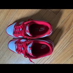 Nike Dunks 