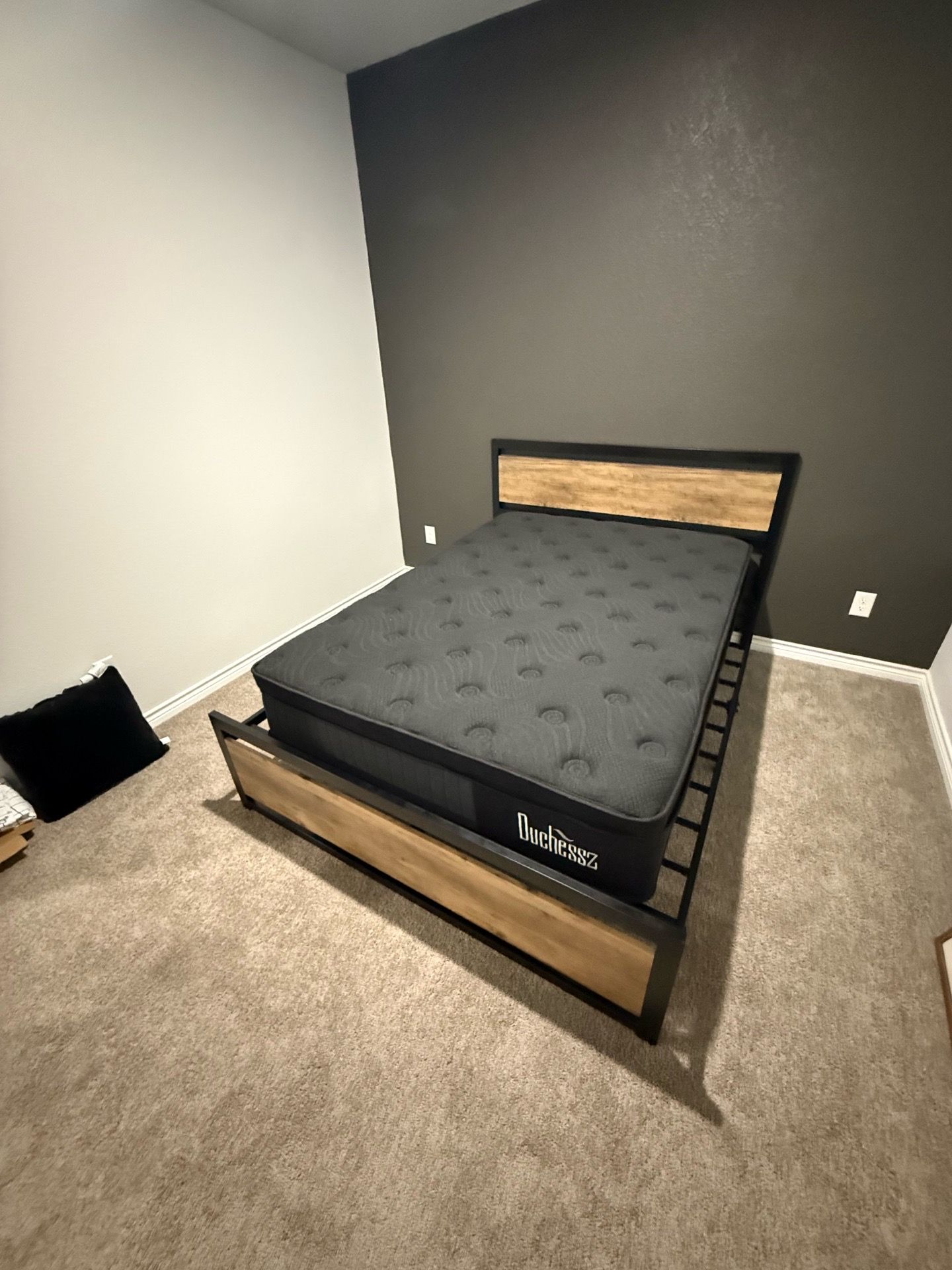 FULL SIZE MATTRESS NEW