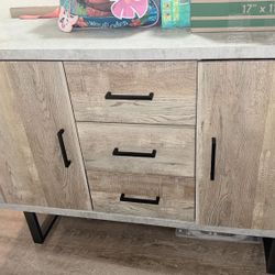 Armario/ Gabetero de 3  compartimiento