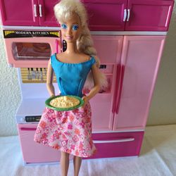 Barbie Doll Size Pink Kitchen  Refrigerator Dishwasher  