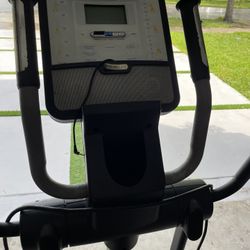 Elliptical Exercise Machine 