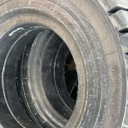 Full Set Solid Forklift Tires 
