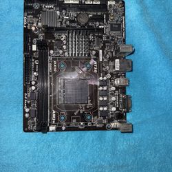 Gigabyte GA-78LMT-S2 AM3+ AMD DDR3 1333 760G USB 2.0 Micro ATX Motherboard