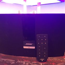 Bose Soundtouch 20 Series II Wi-Fi for Sale in Massapequa Park