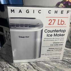 Magic Chef® Portable Countertop Ice Maker, 27 Lbs. 