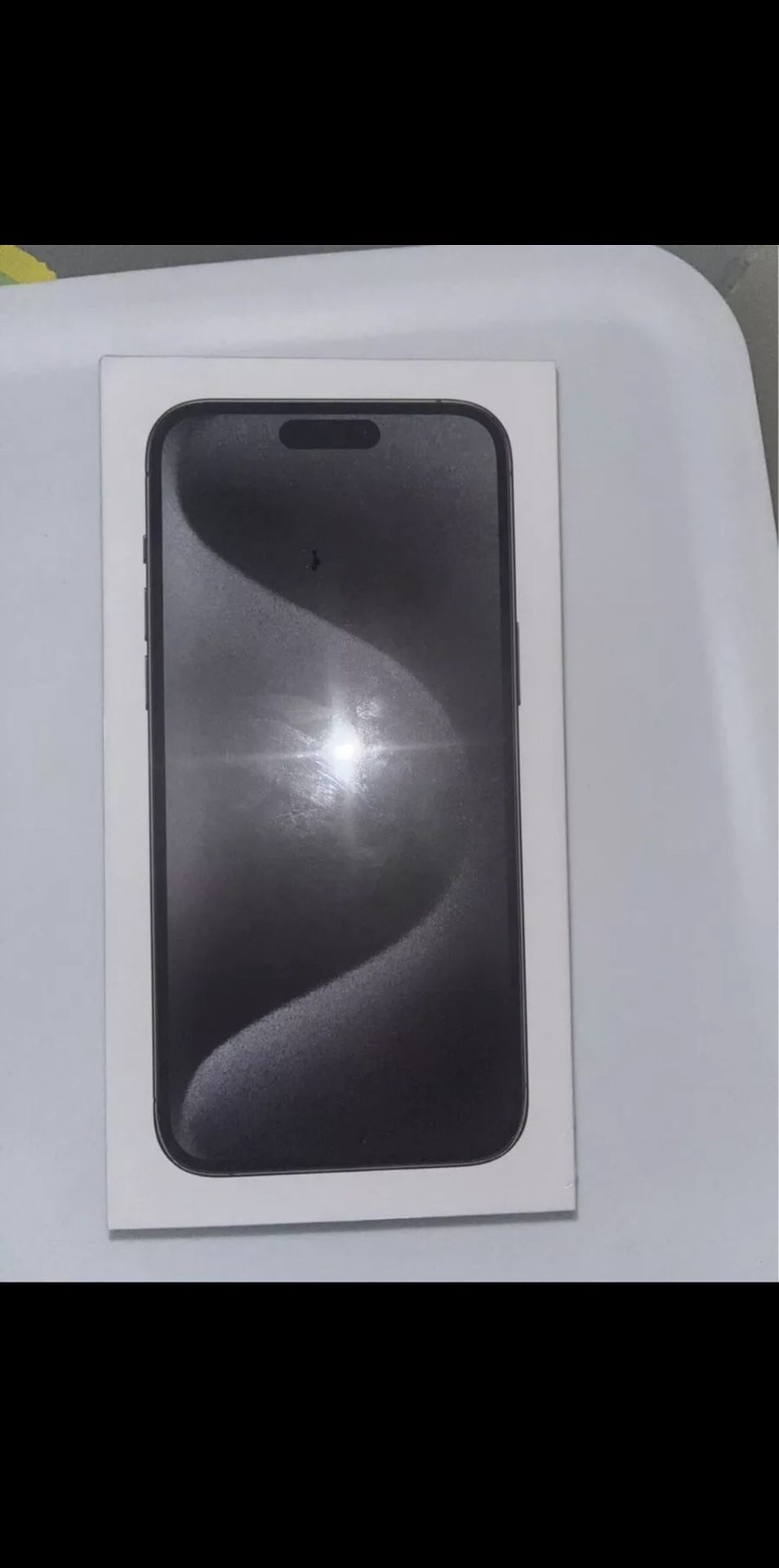 Apple iPhone 15 Pro Max - 1 TB - Black Titanium (Unlocked)