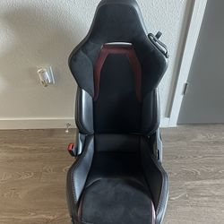 McLaren GT driver Seat 