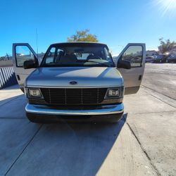 2002 Ford Econoline Cargo