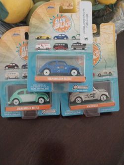 TOY JADA VW BEETLE A (SET) OF 3 BEETLE FOR $ 20 DOLLARS