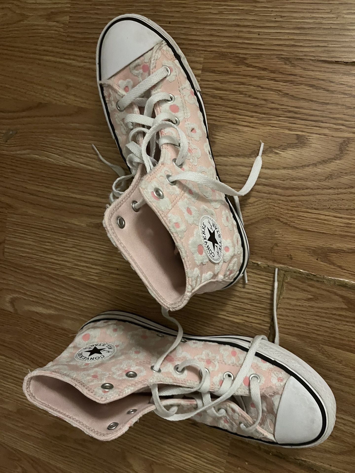 Girls All Star Converse Shoes Size 7y