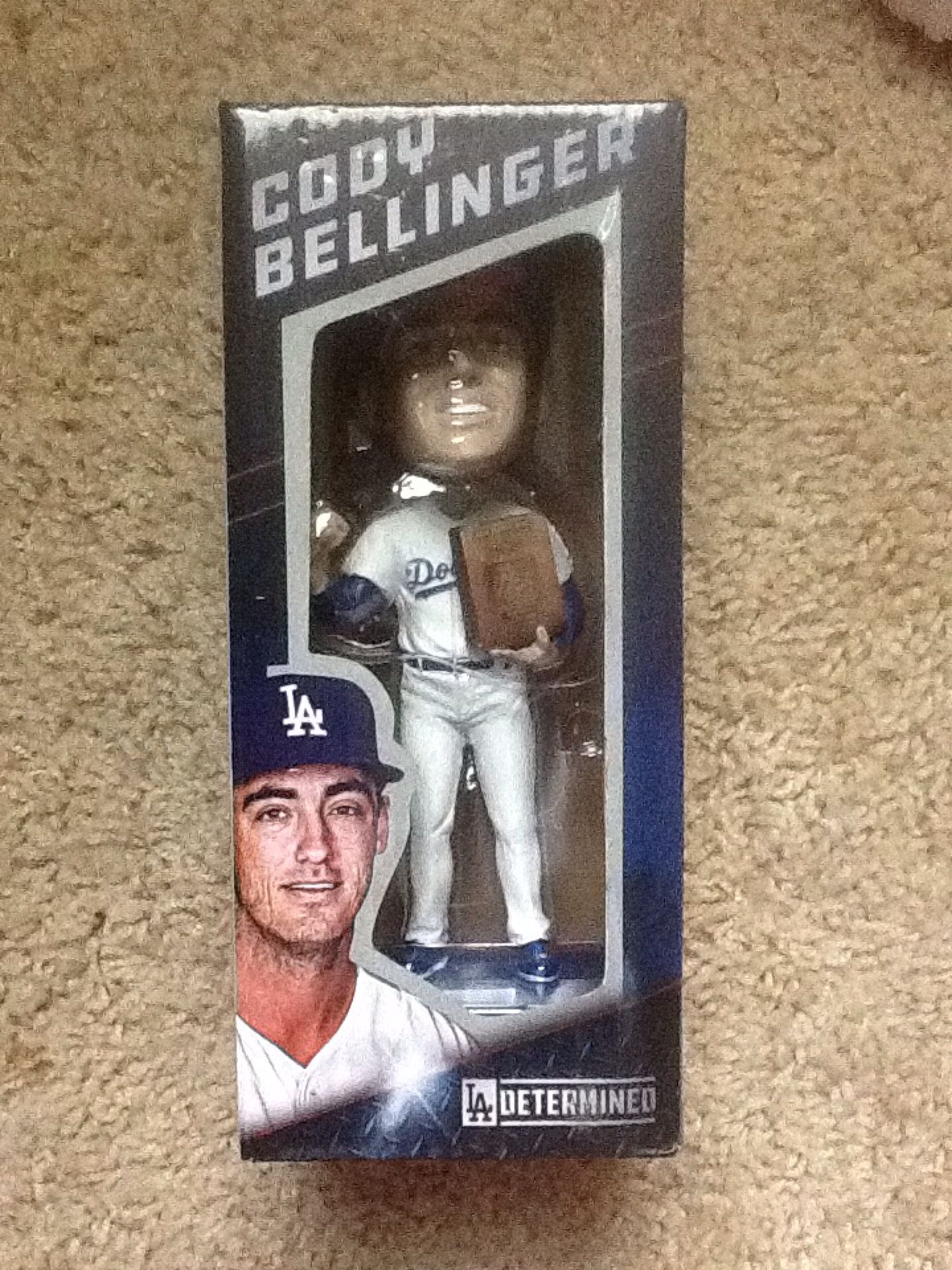  Cody Bellinger Framed Jersey Bobblehead by FOCO : Sports &  Outdoors