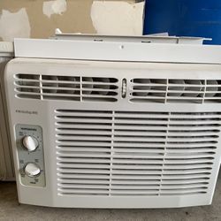 Frigidaire Window AC Unit