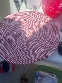 6 Red and White Woven Placemat