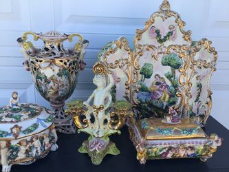 Capodimonte Porcelain Collection Set