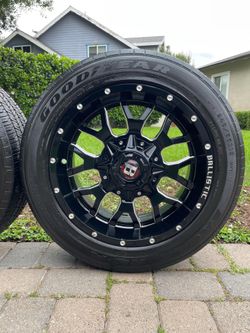Universal 5 Lug Nut Rims & TIRES/ Rines & LLANTAS Universales De 5 birlos (5x4.5) & (5x5) LIKE NEW
