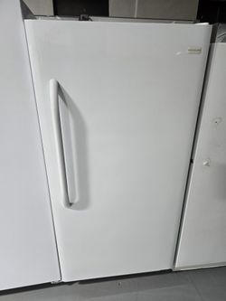 Frigidaire Freezer Up Right Door