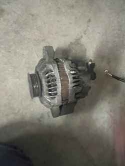 Honda Civic 98-00 D16Y8 Alternator And Dizzy