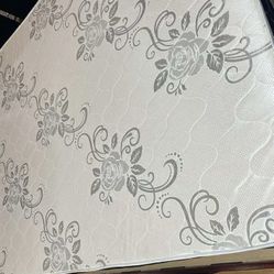 Deluxe Brand Queen Size Set 