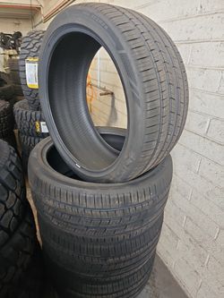 New Set Of Tires 305 35 24 