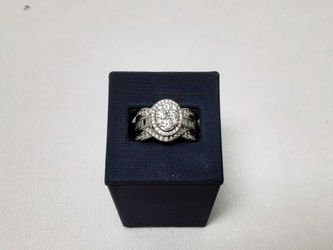 White Gold 14k (.585) 9.7 grams Size 7