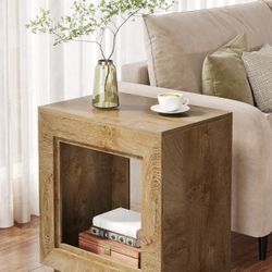 Rustic Wood End Table/Bedside Table
