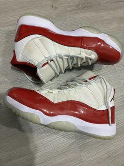Jordan 11 cherry size 8.5 no box