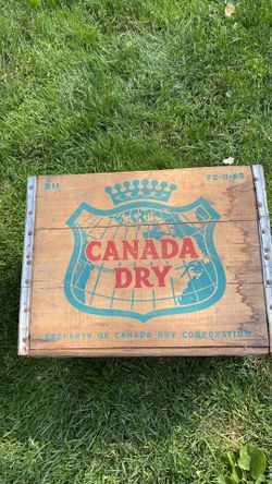 Vintage Canada Dry Crate