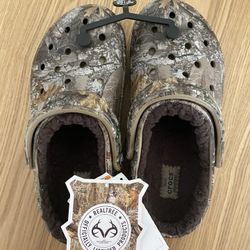 Crocs Classic Realtree Fuzzy Lined Brand New