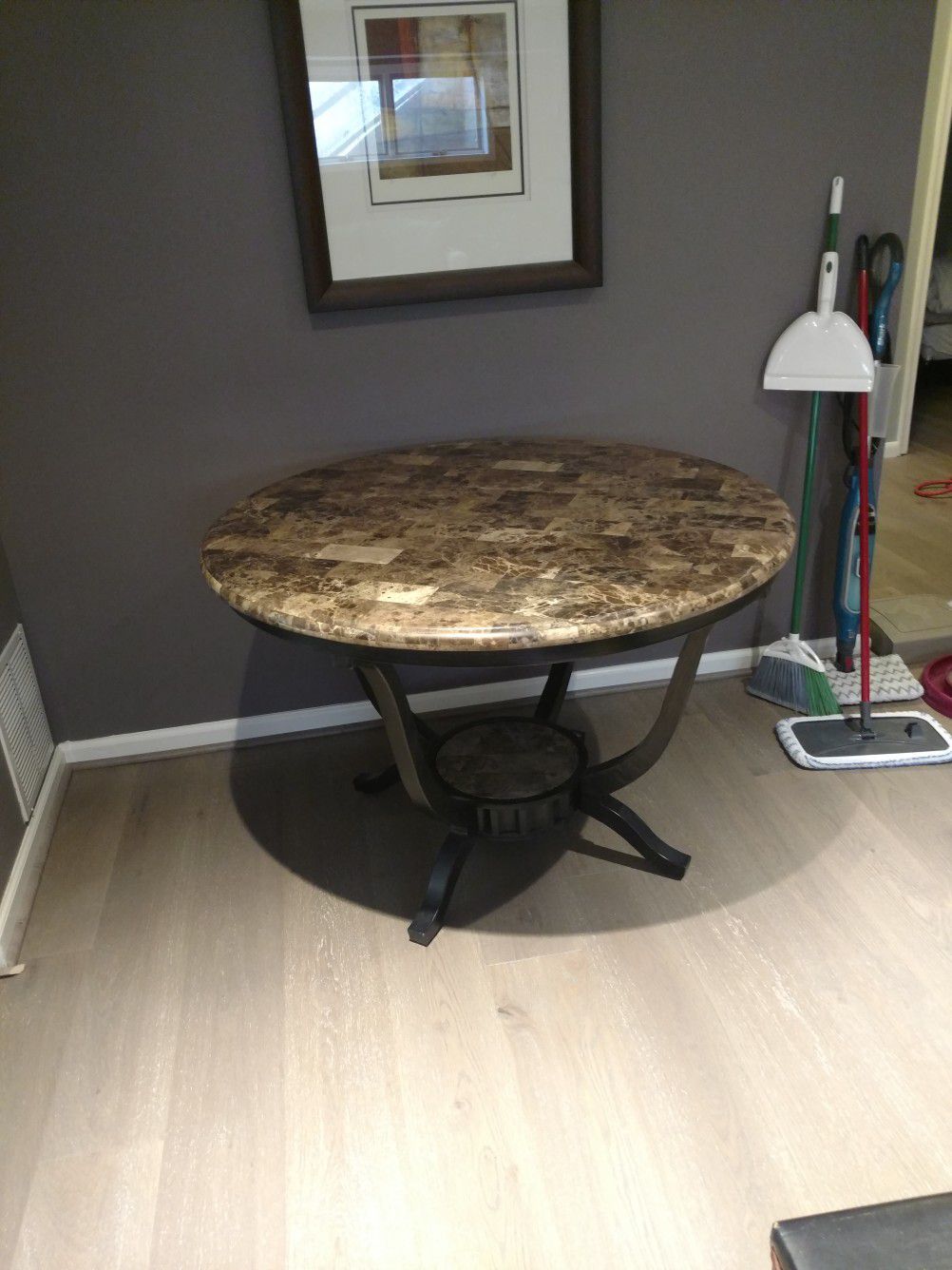 Marble top round table, 45"