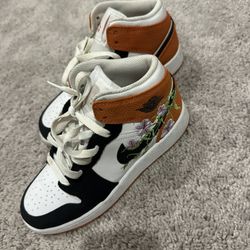 Jordan 1 Size 5 Boys/Kids